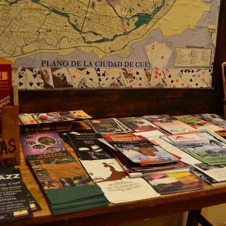 El Cafecito Hostel Куенка Екстер'єр фото